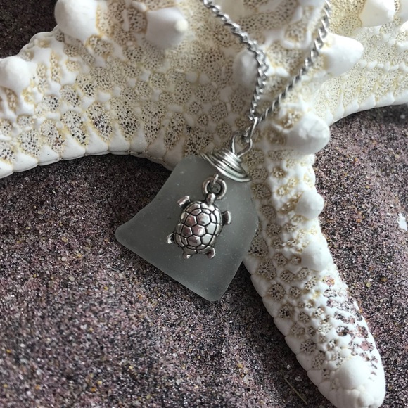 Sea glass necklace - Picture 1 of 1